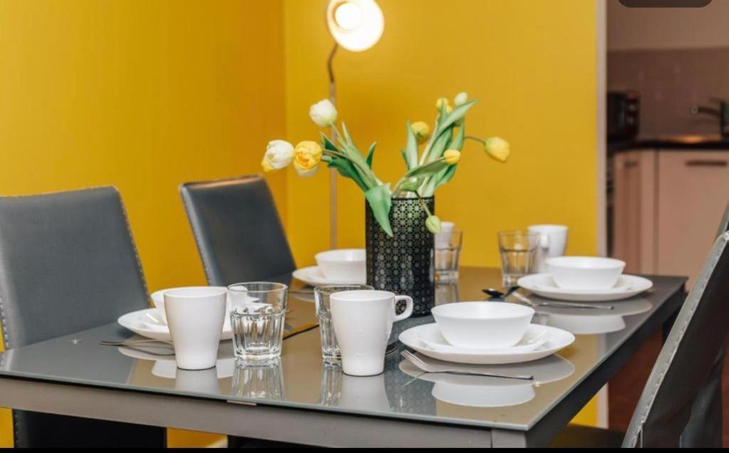 Sl Luxury 2 Bed Broad St Home เบอร์มิงแฮม ภายนอก รูปภาพ